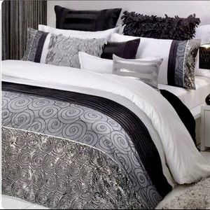 SOLD!! White Black Silver Sequin King Duvet